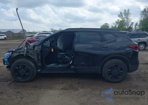 2022 Chevrolet Blazer Awd 2Lt from USA, damaged, VIN 3GNKBHR47NS136060